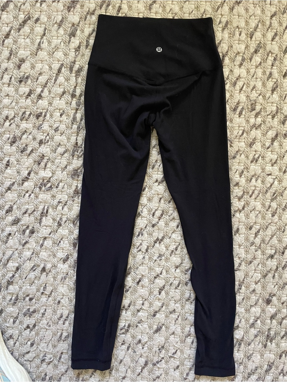 lululemon athletica women’s ' Black High-Rise Leggings size 4